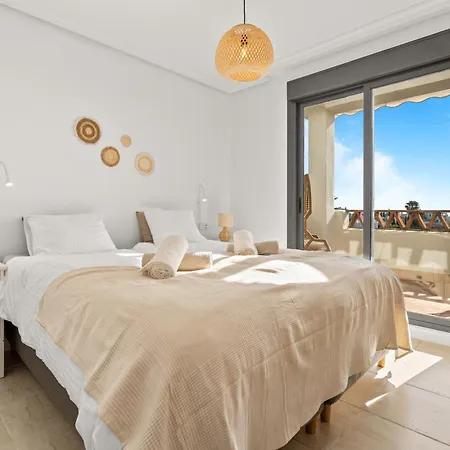 아파트 Luxurious Penthouse With Jacuzzi And Panoramic Sea Views *