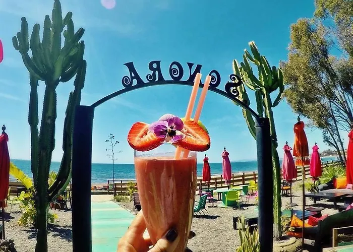 Luxurious Penthouse With Jacuzzi And Panoramic Sea Views