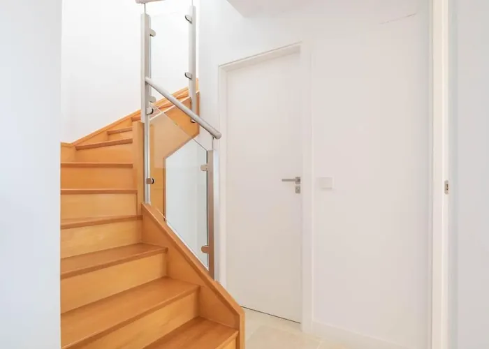 아파트 Luxurious Penthouse With Jacuzzi And Panoramic Sea Views 에스테포나