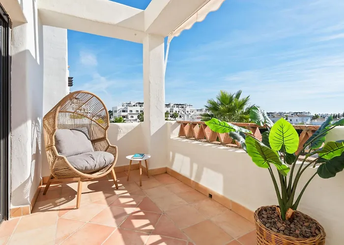 Luxurious Penthouse With Jacuzzi And Panoramic Sea Views Lägenhet Estepona