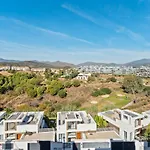 Apartment Luxurious Penthouse With Private Jacuzzi, Sea Views And Big Terras *