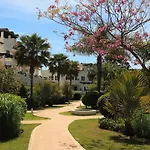 Apartment Luxurious Penthouse With Private Jacuzzi, Sea Views And Big Terras Estepona