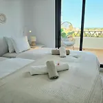 Apartment Luxurious Penthouse With Private Jacuzzi, Sea Views And Big Terras