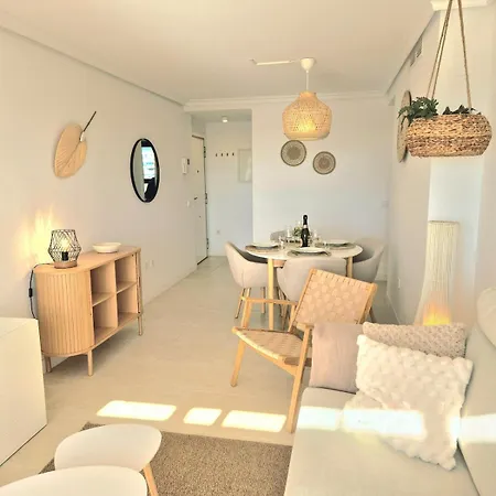 Luxurious Penthouse With Jacuzzi And Panoramic Sea Views Apartamento