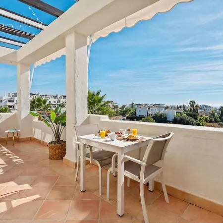 Apartamento Luxurious Penthouse With Jacuzzi And Panoramic Sea Views Estepona