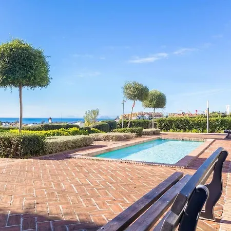 Luxurious Penthouse With Jacuzzi And Panoramic Sea Views Apartamento Estepona