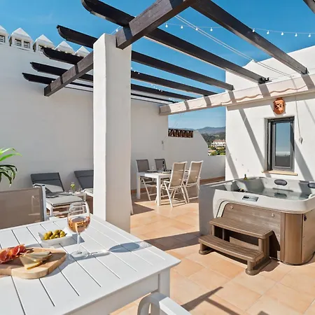 Apartment Luxurious Penthouse - Private Jacuzzi, Sea Views And Big Terras *