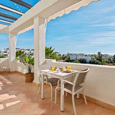Luxurious Penthouse With Private Jacuzzi, Sea Views And Big Terras Apartment
