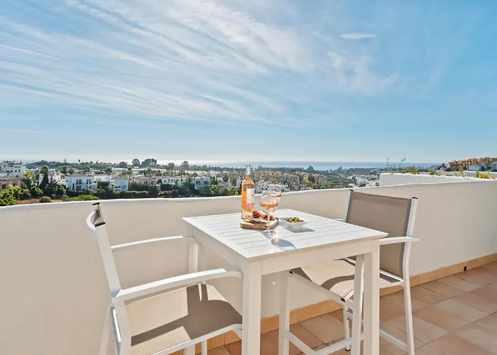 Luxurious Penthouse With Jacuzzi And Panoramic Sea Views *