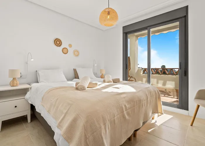 Apartment Luxurious Penthouse With Jacuzzi And Panoramic Sea Views *